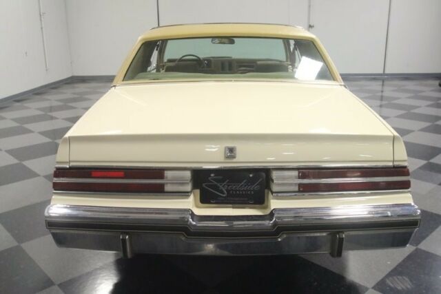 1985 Buick Regal Limited - photo 12