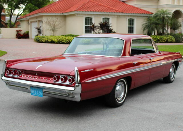 1961 Pontiac Bonneville FOUR DOOR HARDTOP - 1K MILES - photo 3