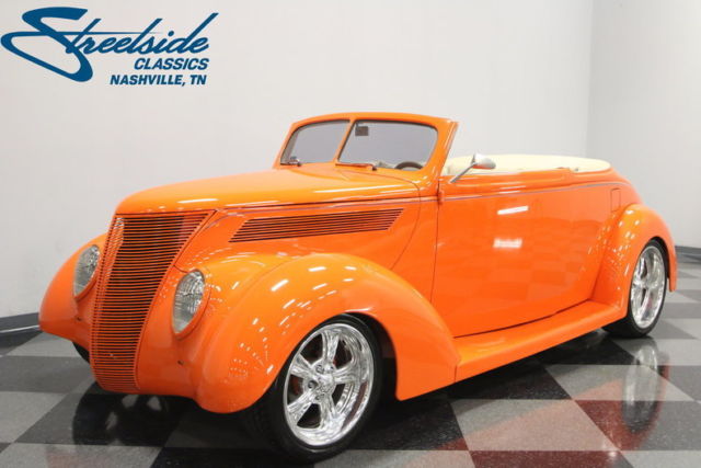 LIFT OFF CABRIOLET TOP, SLICK PAINT, 350CI, 700R4 TRANS, A/C, COOL STREET ROD! 1937 Ford Cabriolet