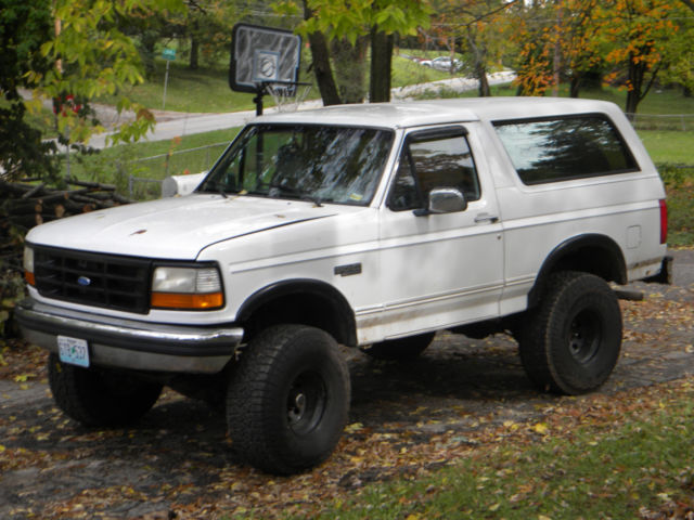 LIFTED 1994 FORD BRONCO 4X4 5.0 RV CAM NEW TIRES RUNS AND DRIVES RV CAM 1994 Ford Bronco CUSTOM