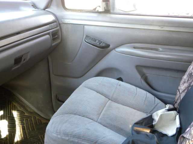 1994 Ford Bronco CUSTOM - photo 10