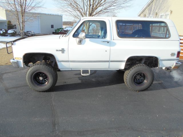 Lifted 4x4 with New Wheels/Tires! 1985 Chevrolet Blazer K5