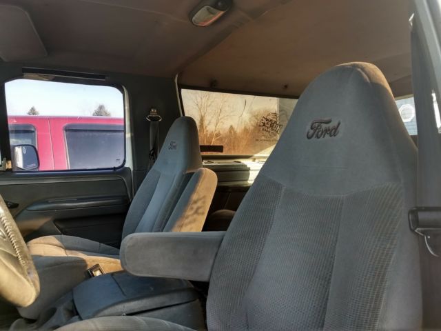 1993 Ford Bronco XLT - photo 5