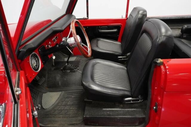1975 Ford Bronco 4x4 Fuel Injected - photo 5