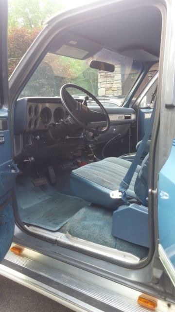 1987 GMC Suburban Sierra Classic - photo 11