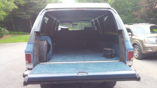1987 GMC Suburban Sierra Classic - photo 5