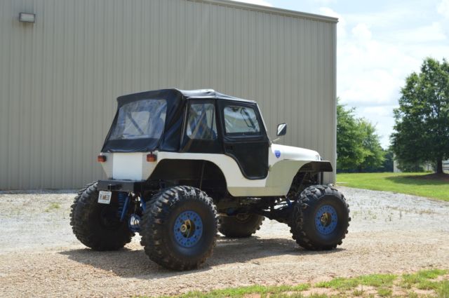 Lifted Jeep CJ5, 350 V8 Street Legal Rock Crawler, Off Road Monster 1979 Jeep CJ