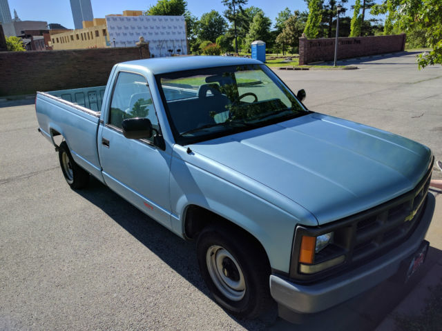 1992 Chevrolet C/K Pickup 1500 W/T (Work Truck) - photo 2