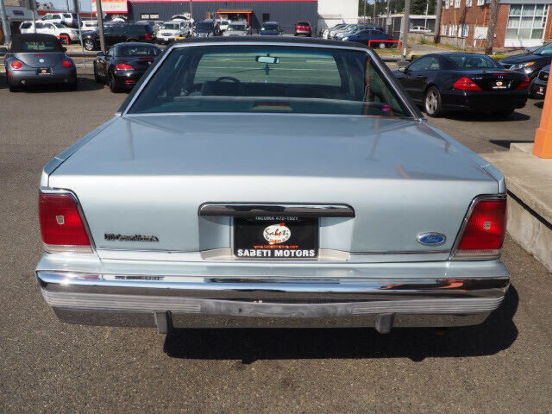 1990 Ford Crown Victoria LX - photo 4