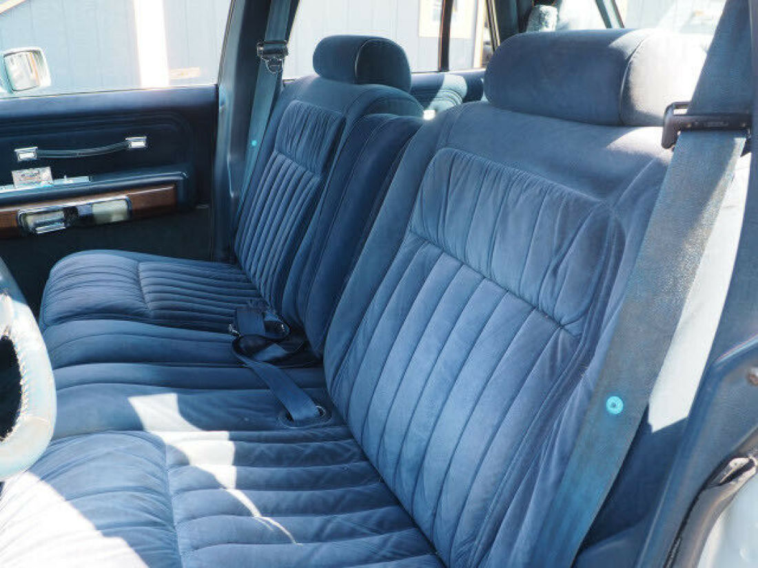 1990 Ford Crown Victoria LX - photo 8