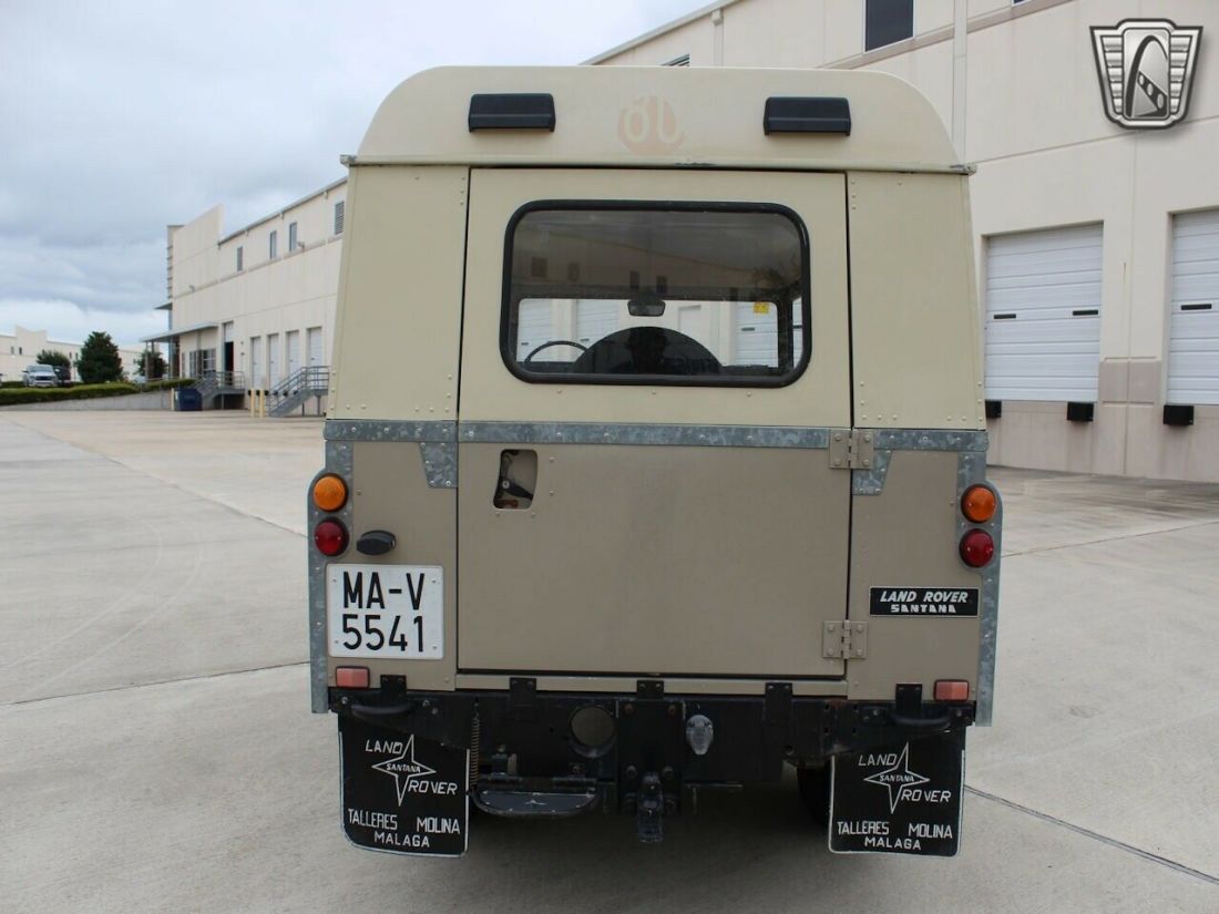 1983 Land Rover Santana 109 - photo 4