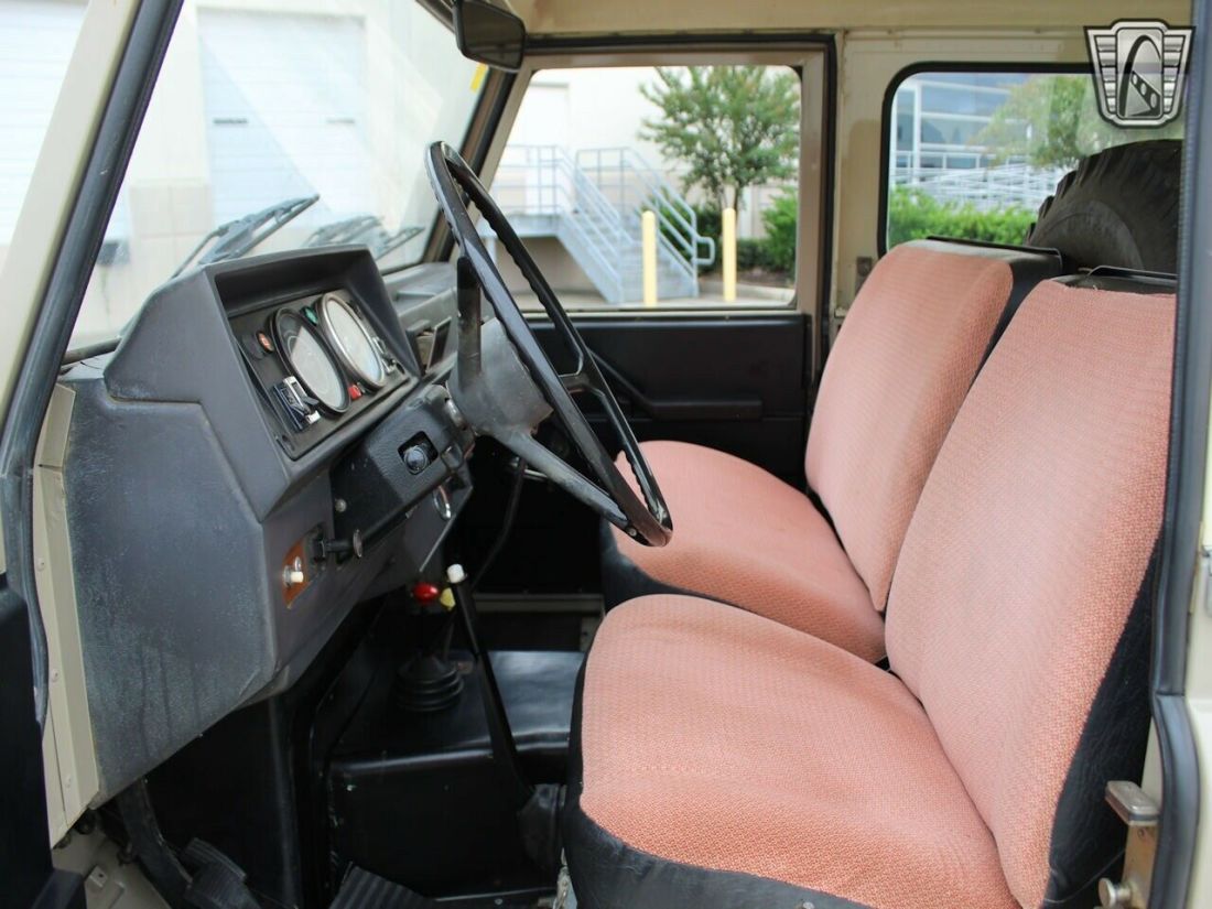 1983 Land Rover Santana 109 - photo 7