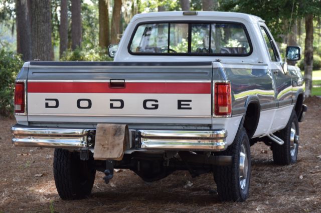 1992 Dodge Ram 2500 - photo 6