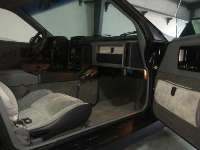1986 Pontiac Fiero SE - photo 8