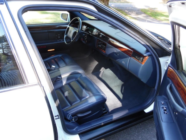 1994 Cadillac DeVille - photo 9