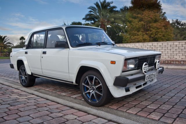 1984 Other Makes LADA 2105 VFTS/ NEW BUILD/BRAND NEW 1600 ENGINE NO RUST - photo 3