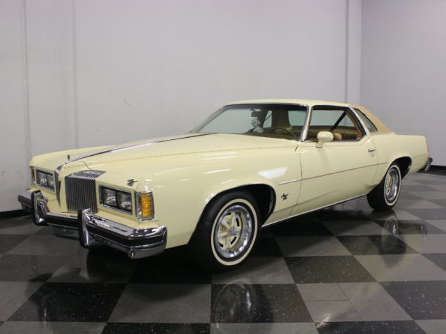 LIKE NEW IN ALMOST EVERY WAY W/ ONLY 9,045 ACTUAL MILES!!! BEAUTIFUL SURVIVOR! 1976 Pontiac Grand Prix