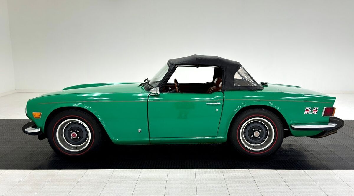 1974 Triumph TR-6 Roadster - photo 3