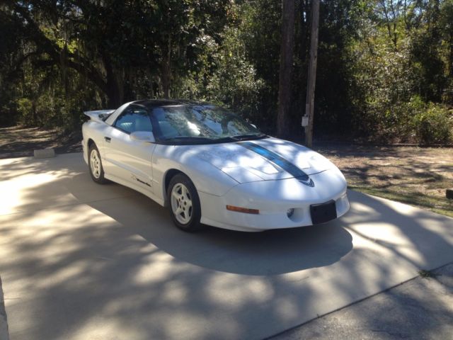 1994 Pontiac Trans Am Anniversary Edition, GT - photo 4