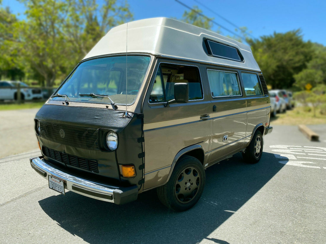 Limited Edition Adventurewagon high-top camper van w/loft, double bed, kitchen 1985 Volkswagen Bus/Vanagon