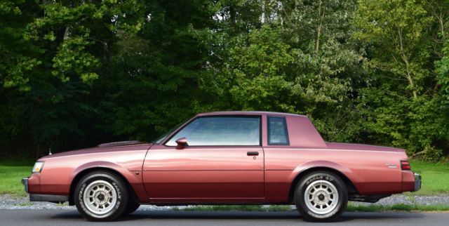 1987 Buick Regal LIMITED TURBO 18K ORIG MILES - photo 2