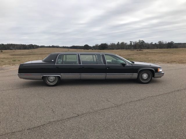 1994 Cadillac Fleetwood Limousine - photo 4