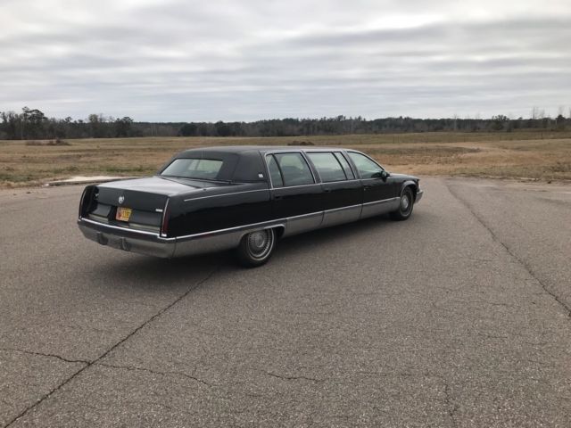 1994 Cadillac Fleetwood Limousine - photo 5