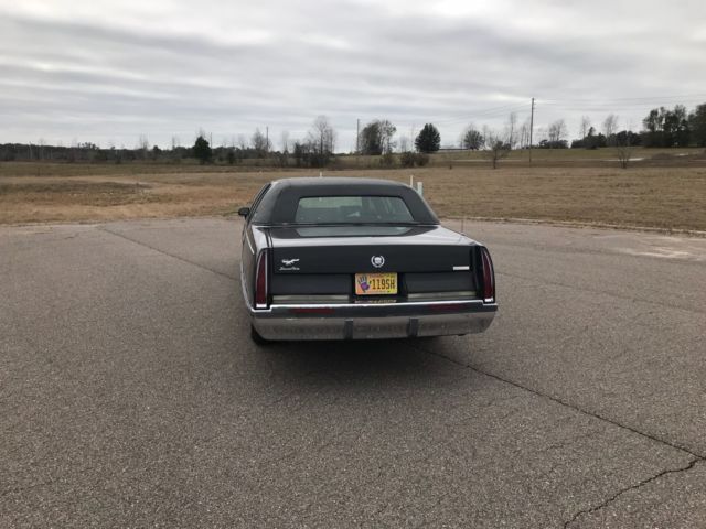 1994 Cadillac Fleetwood Limousine - photo 6