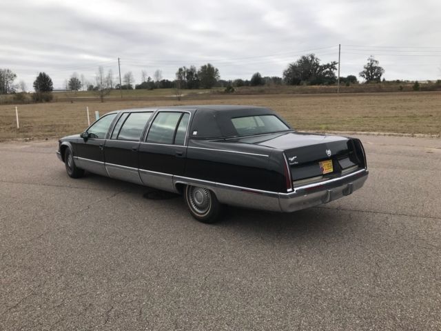 1994 Cadillac Fleetwood Limousine - photo 7