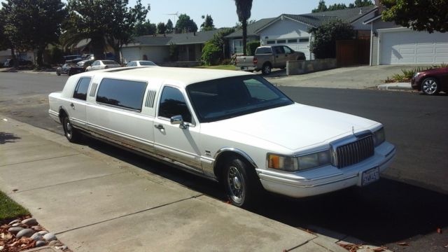 1994 Lincoln Town Car Limousine - photo 3