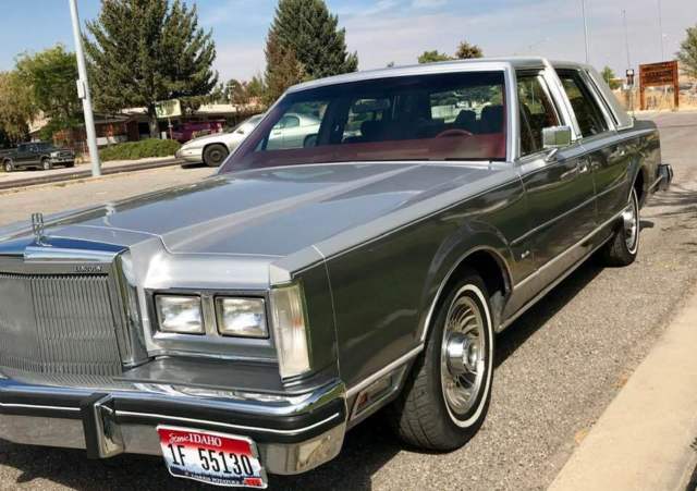 Linclon Towncar 1984 Super Super Clean 1984 Ford TOWNCAR
