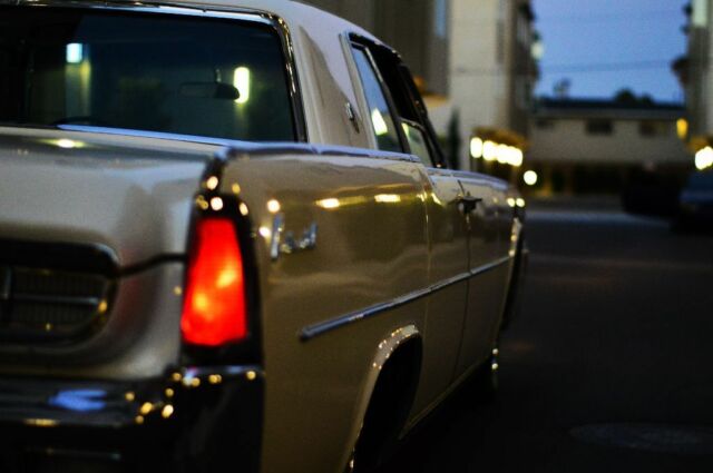 1963 Lincoln Continental Sedan - photo 3
