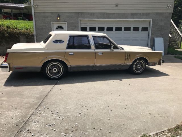 1982 Lincoln Continental Emilio Pucci Designer Series - photo 4