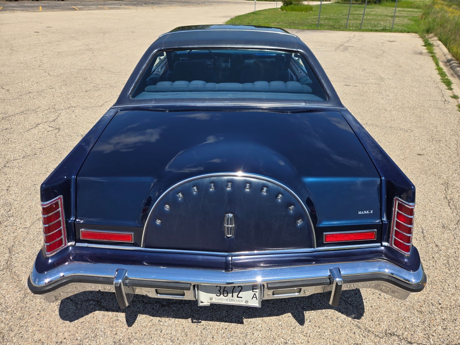 1979 Lincoln Continental - MARK V - VERY LOW MILES - ORIGINAL CONDITION - - photo 4