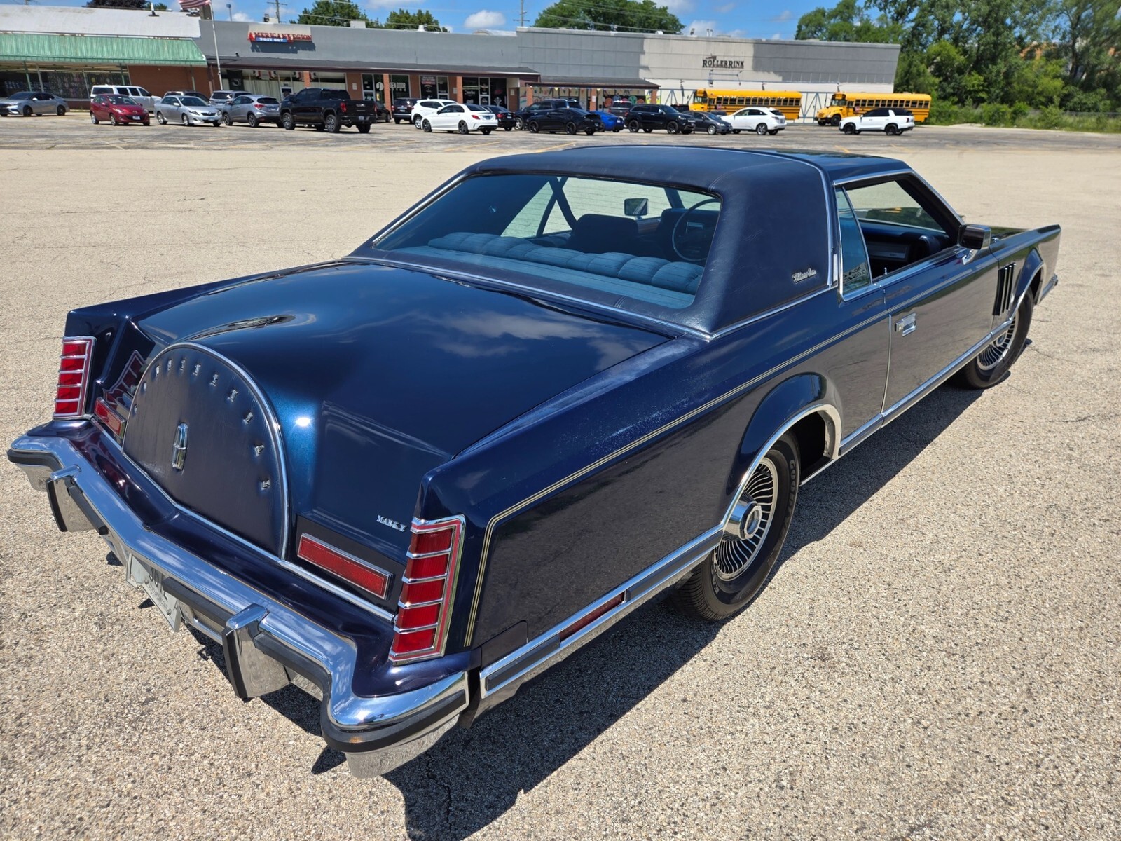 1979 Lincoln Continental - MARK V - VERY LOW MILES - ORIGINAL CONDITION - - photo 5