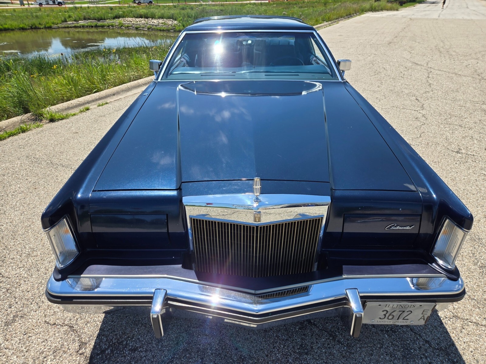 1979 Lincoln Continental - MARK V - VERY LOW MILES - ORIGINAL CONDITION - - photo 9