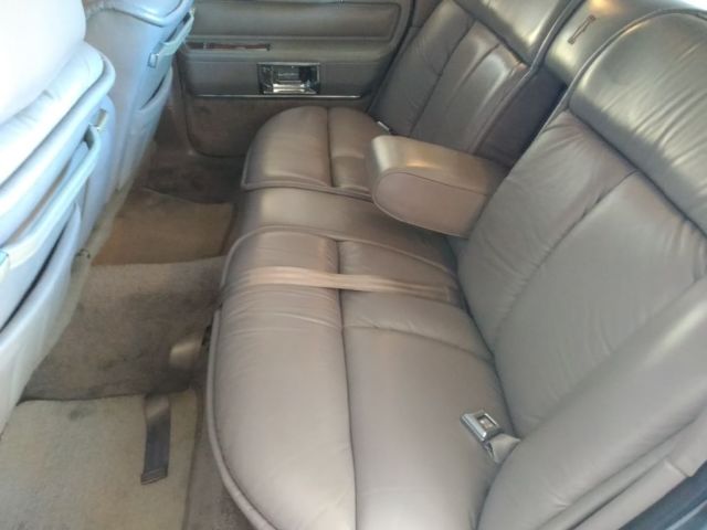 1989 Lincoln Town Car Cartier Signature - photo 11