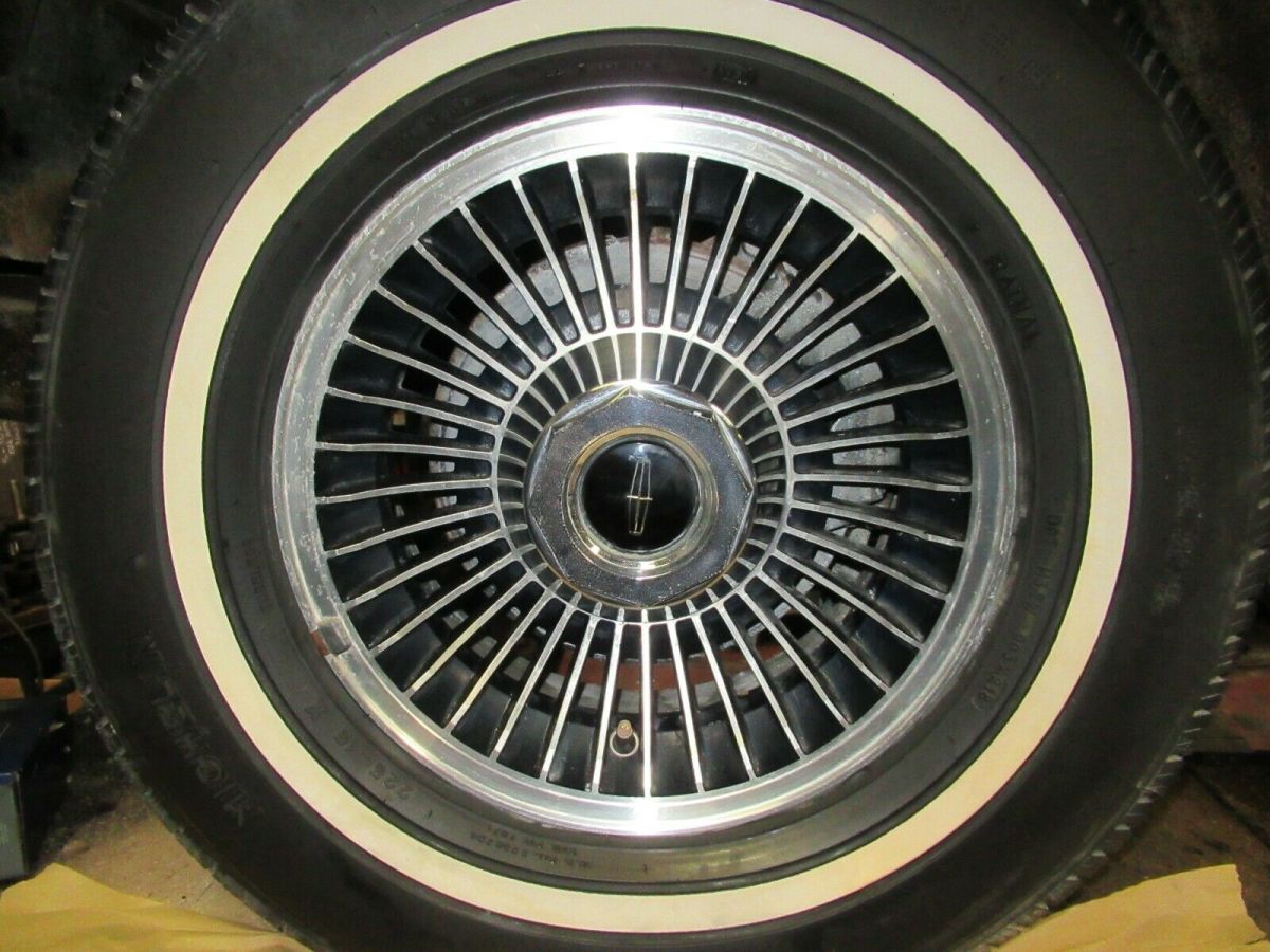 1979 Lincoln Continental - photo 13