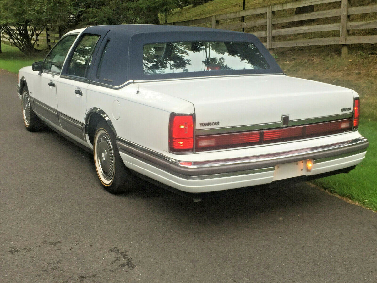 1990 Lincoln Town Car - photo 5