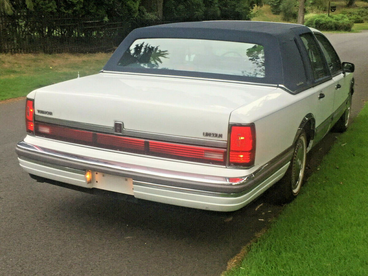 1990 Lincoln Town Car - photo 6