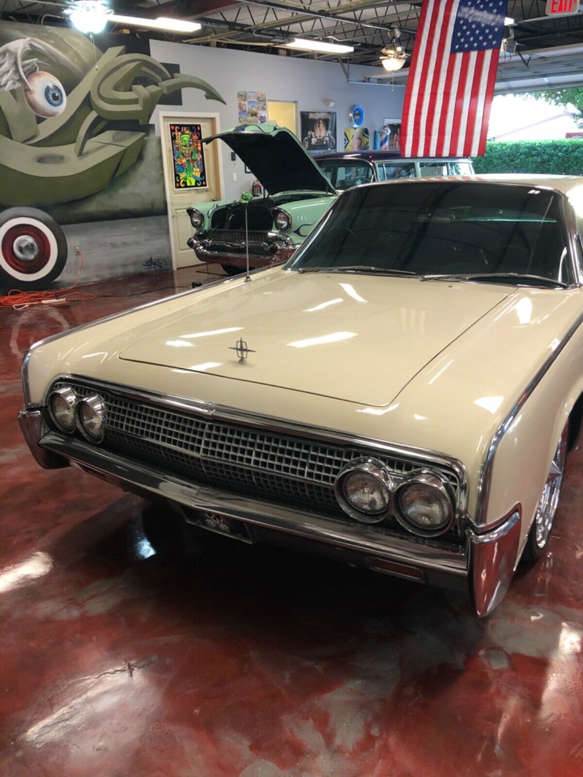 1963 Lincoln Continental - photo 8