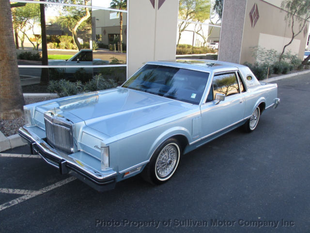 1981 Lincoln Mark Series Base Sedan 2-Door - photo 2