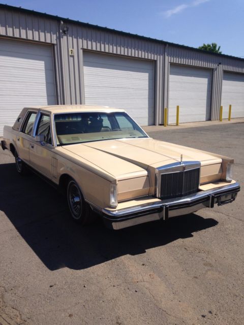 Lincoln Continental Mark VI Sedan 1 Owner 1983 Lincoln Mark Series Continental