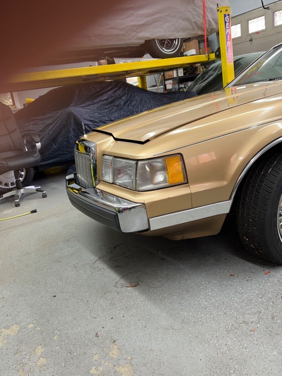 1984 Lincoln Continental - photo 12