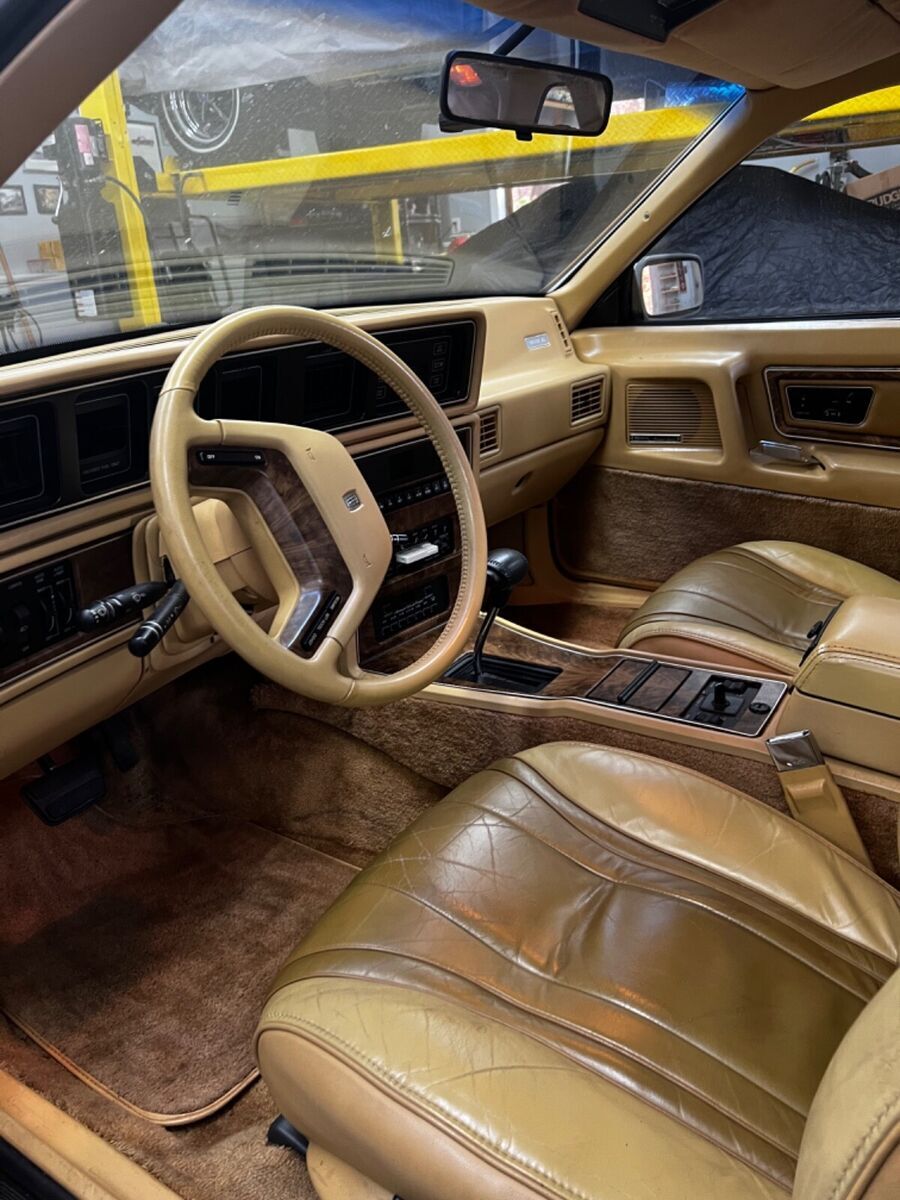 1984 Lincoln Continental - photo 6