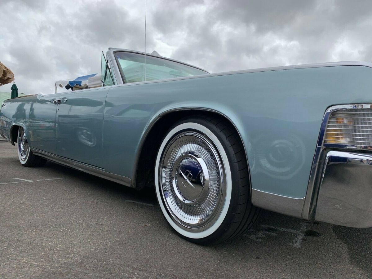 1965 Lincoln Continental Convertible - photo 12