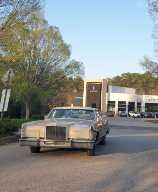 1979 Lincoln Continental - photo 3
