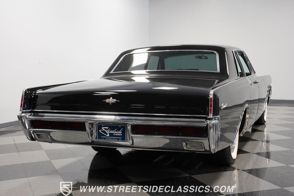 1966 Lincoln Continental - photo 12