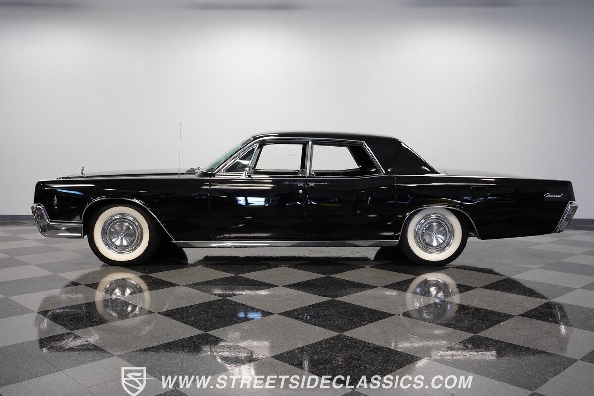 1966 Lincoln Continental - photo 8