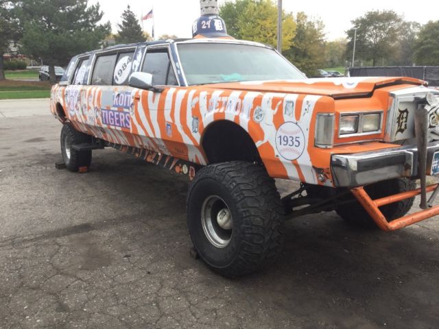 Lincoln lifted limo 1987 Lincoln Continental